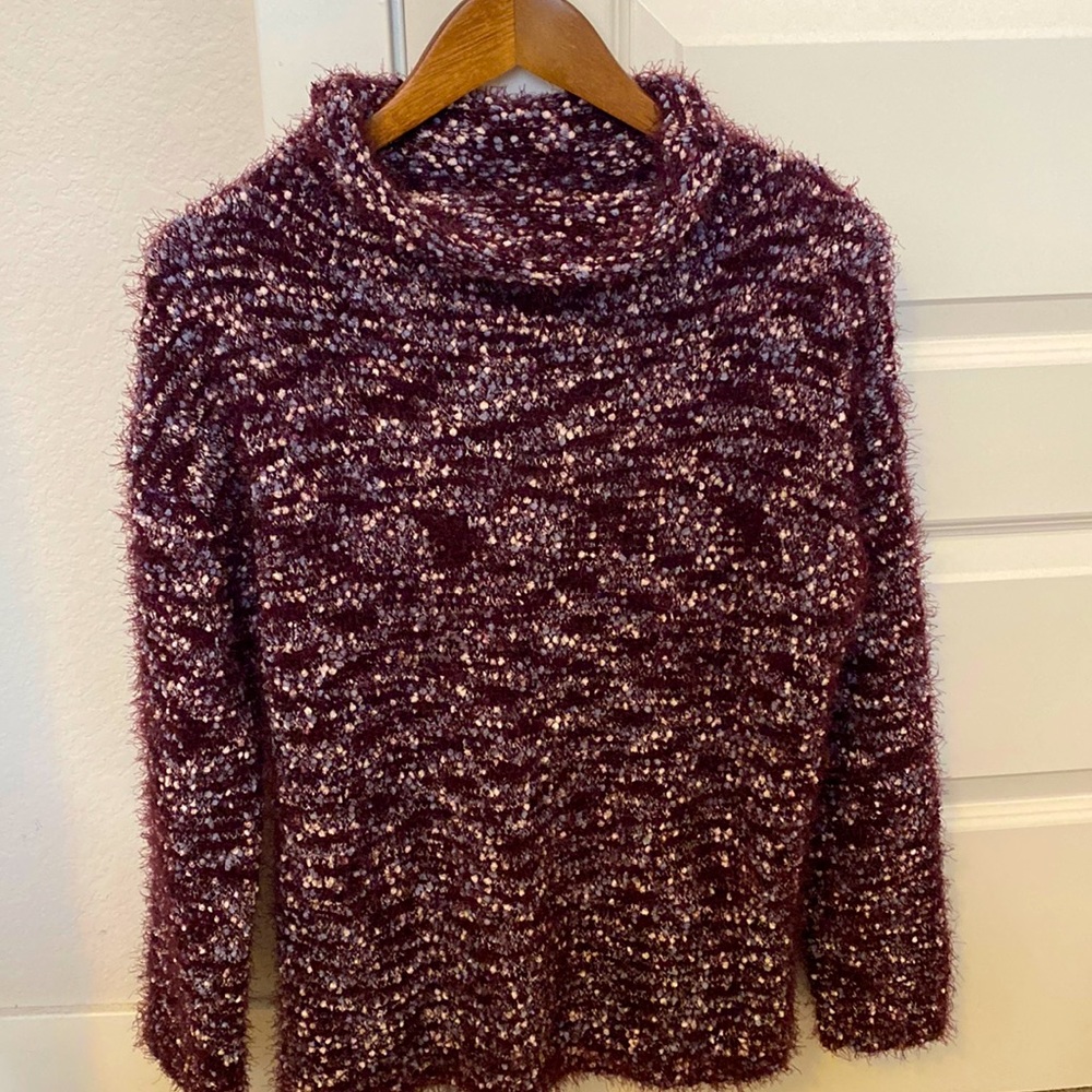 Ladies Loft sweater size M